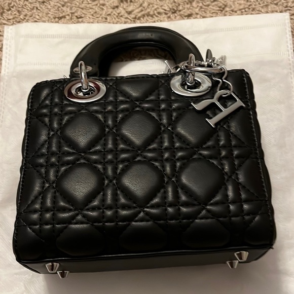 Handbags - Lady quilted bag
